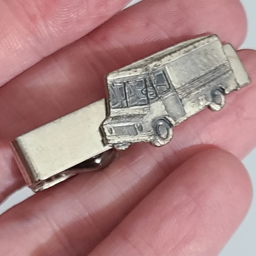Mens mail delivery truck tie money clip vintage silver very detailed estate